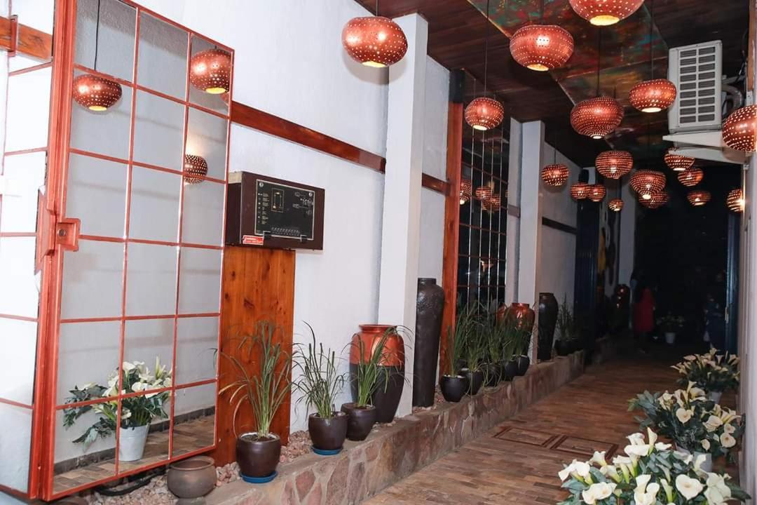 Botanika Hotel Bujumbura Exterior foto