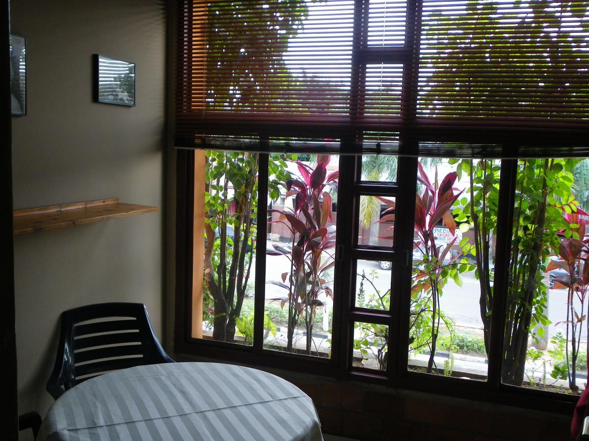 Botanika Hotel Bujumbura Exterior foto